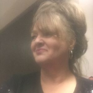 Meet your Posher, Suzi